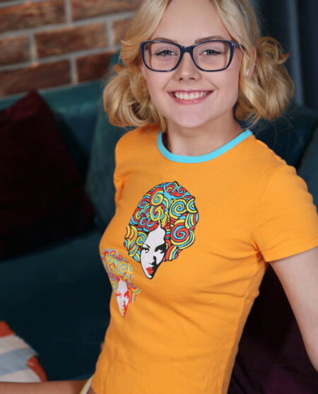 Geeky blonde teen Isabella Star proudly shows her sweet pussy in the nude